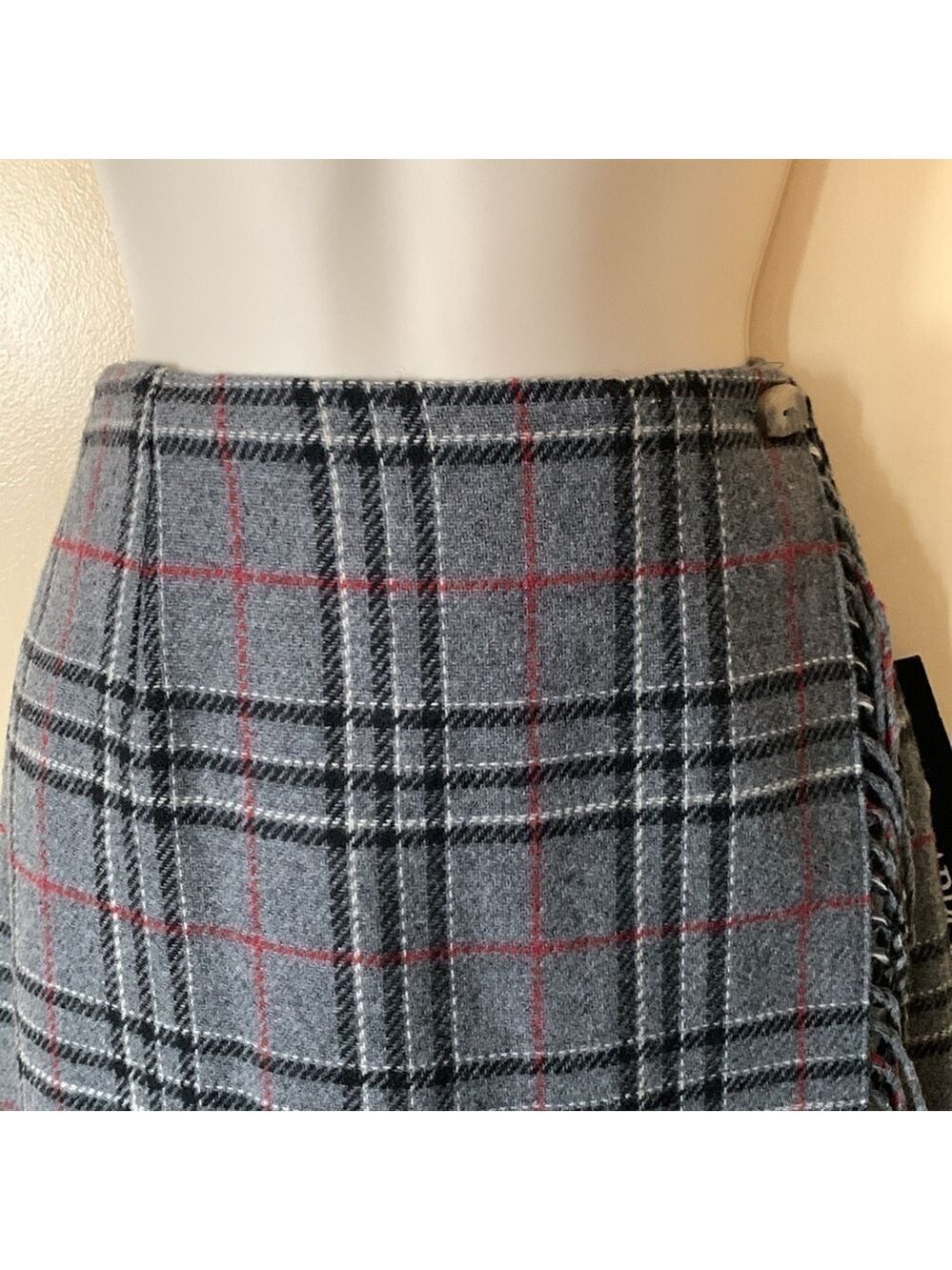 Sag Harbor petites plaid wrap skirt size 6P - Picture 2 of 8
